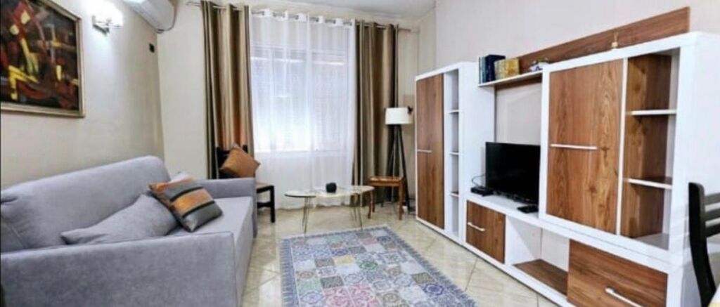 Apartment 1+1 for rent on Kavaja Street!