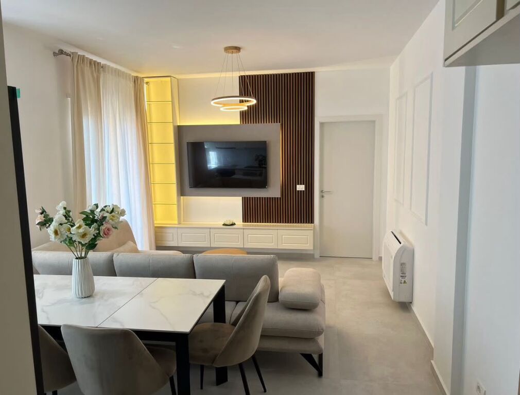 🏡 Apartment 2+1+2 for rent  📍 Red School, “Hoxha Tahsim” Street, Tirana