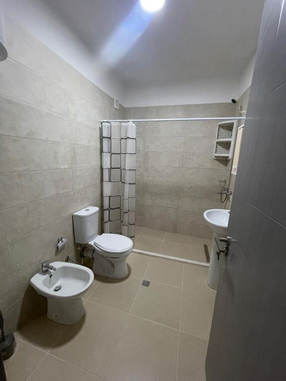 🏢In the 5 Maj area, near the “Ardian Klosi” School, an apartment 2+1+2, furnished, is for rent. 55,000 Leke