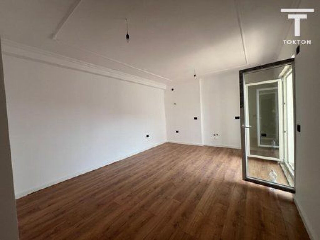 SHITET, APARTAMENT 1+1, VASIL SHANTO, TIRANË