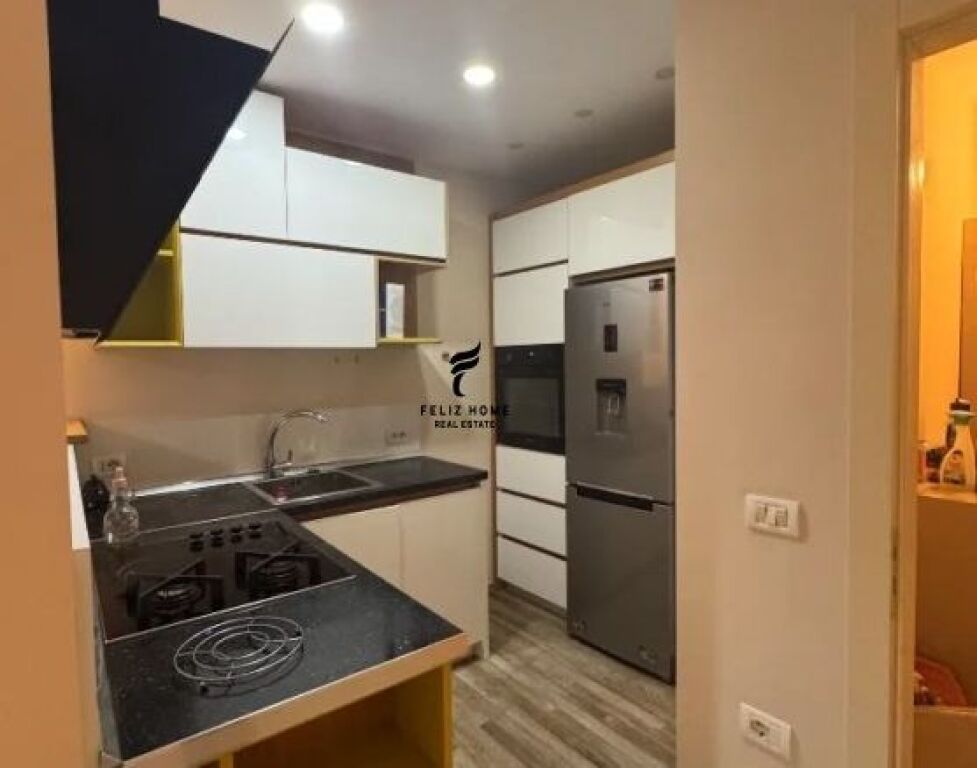 APARTAMENT ME QERA 1+1 QYTET STUDENTI 55.000 LEKE FH-87581