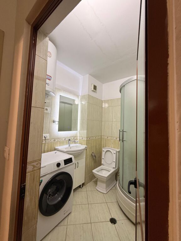 Apartament 1+1, Ali Dem!