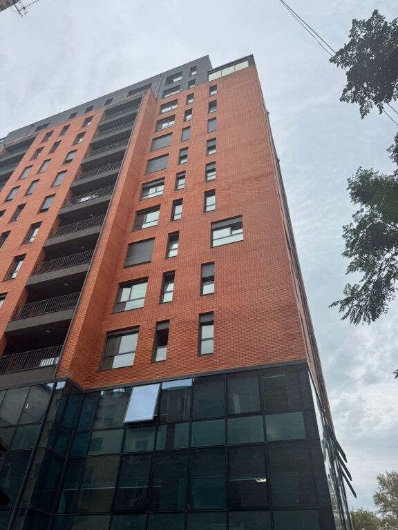 Shitet apartament 1+1 tek Rruga Myslym Shyri .