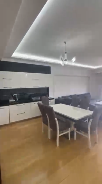 Apartament 2+1+2 per qera me pamje Kopshti zologjim dhe liqeni !