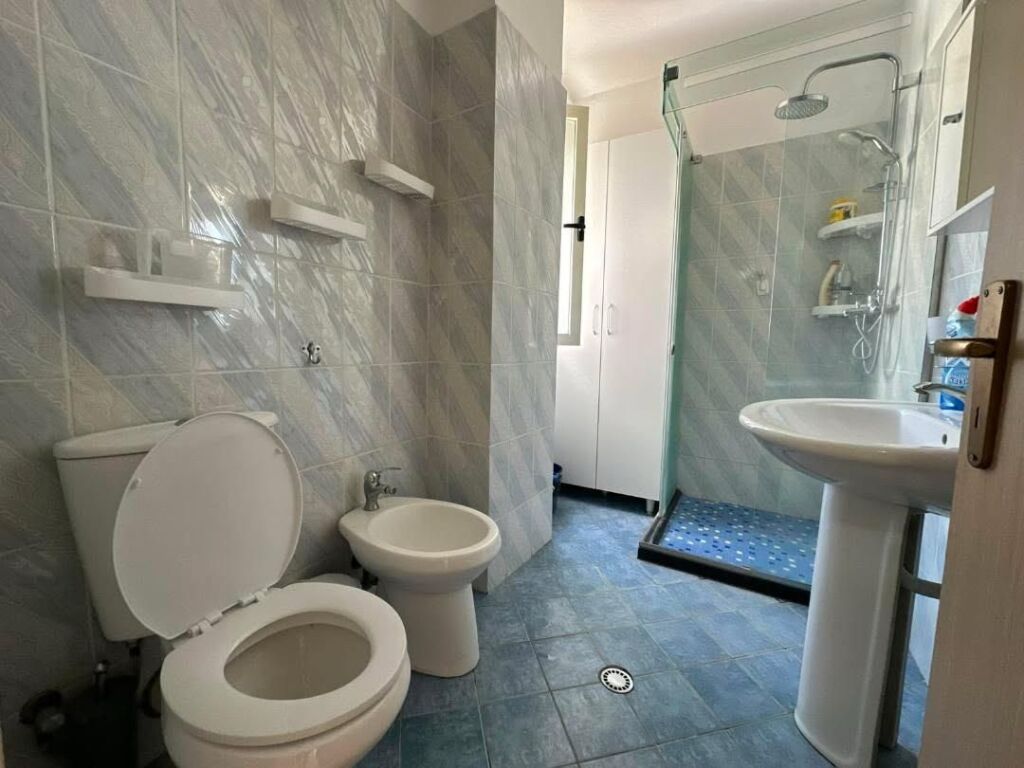 Appartamento 1+1 in affitto vicino all'Hotel Dyrrah – Spiaggia!