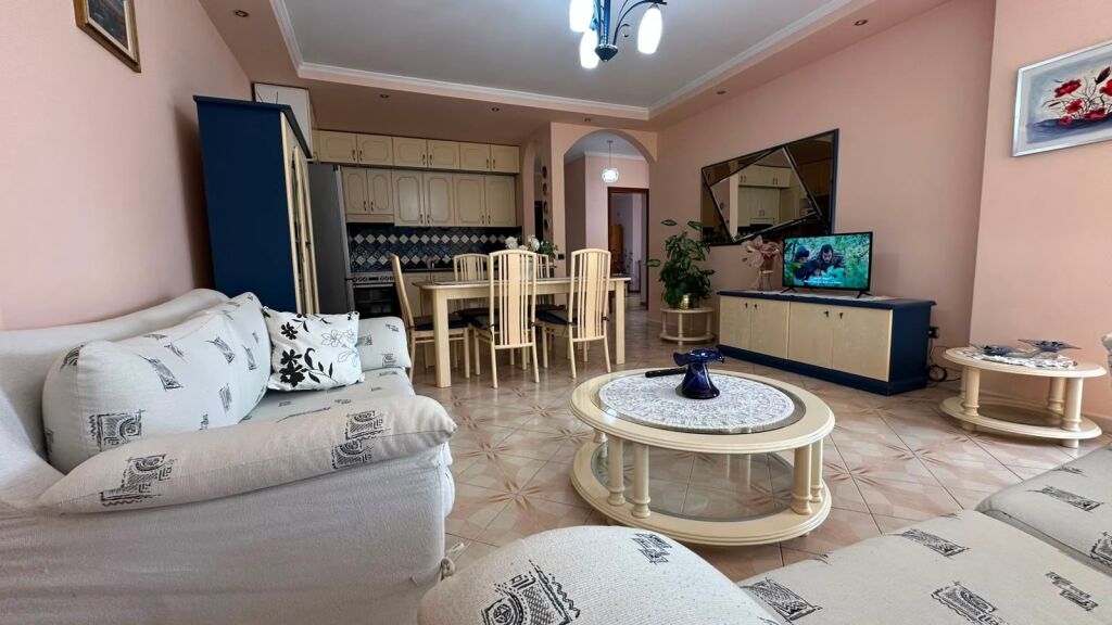 Apartament 2+1 me qira tek Rruga e Elbasanit