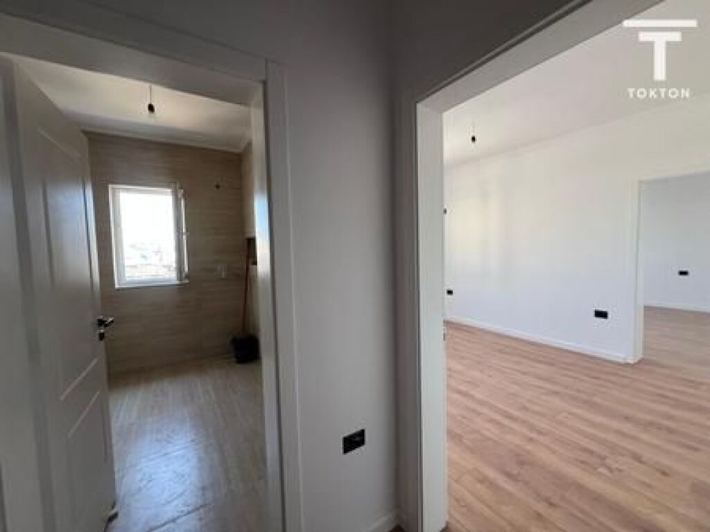 FOR SALE, APARTMENT 1+1, VASIL SHANTO, TIRANA