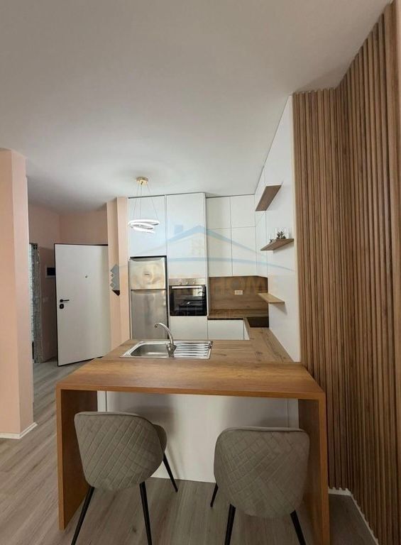 Shitet, Apartament 1+1, Kompleksi Aura, Tirane