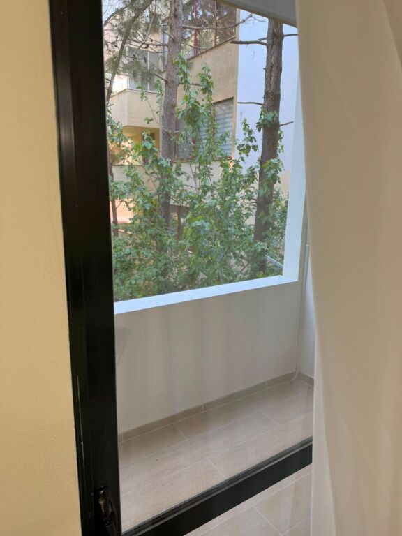 Shitet Apartament 1+1 Shkembi Kavajes