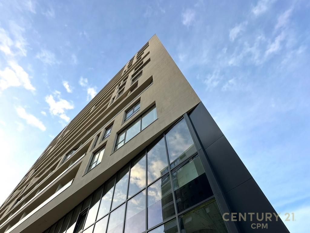 ZYRE ME QIRA 3+1+2+POST PARKIMI TEK GOLDEN TOWER RESIDENCE!