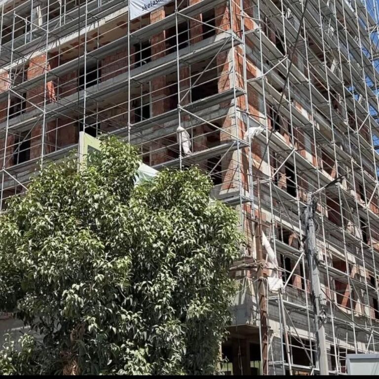 in vendita 2+1 / Paskuqan / 1000€/m2