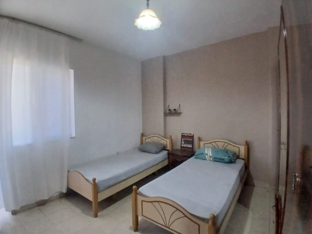 Appartamento 2+1+1 con Balcone in Affitto