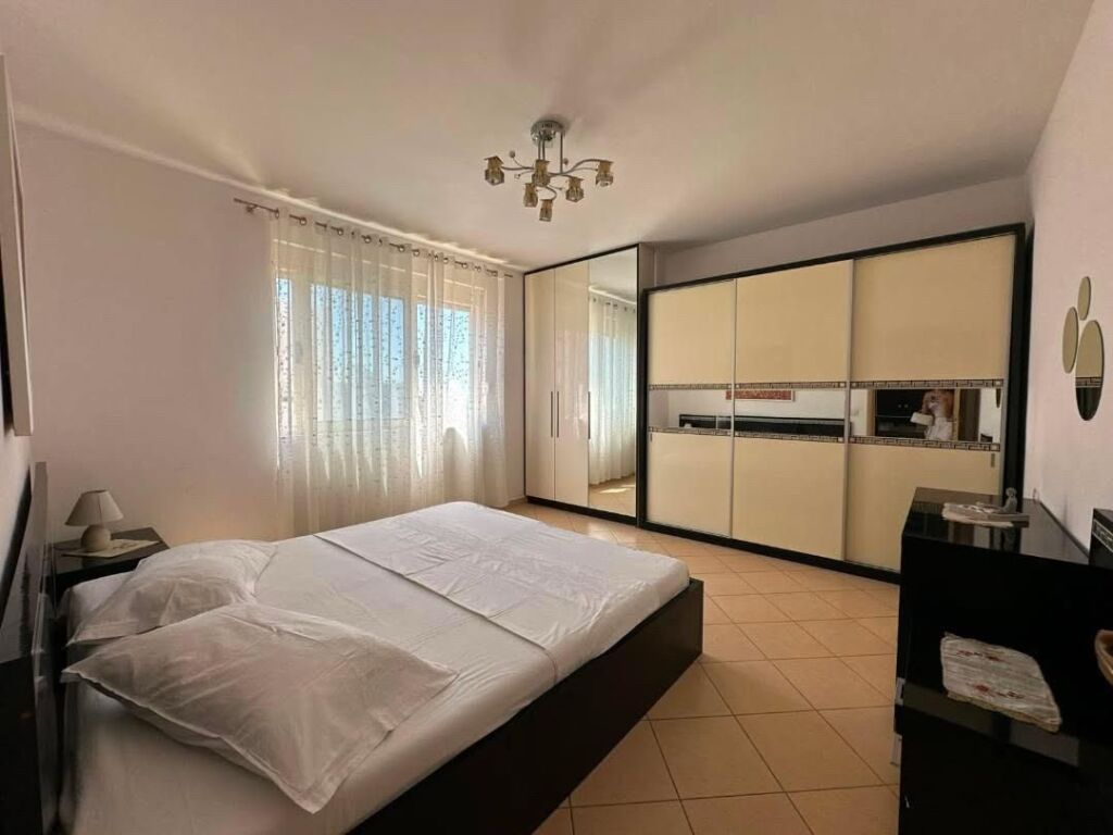 Appartamento 1+1 in affitto vicino all'Hotel Dyrrah – Spiaggia!