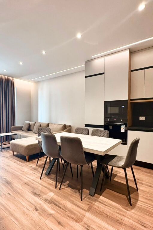 Apartment 1+1+Parking for rent at the Commune of Paris.