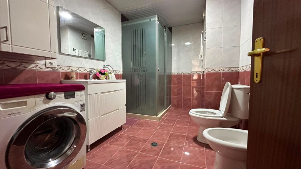 Apartament 2+1 me qira tek Rruga e Elbasanit