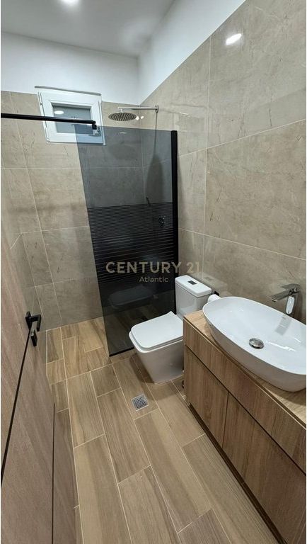 Apartament 2+1 Pamje Panoramike Deti, Në Shkëmbi i Kavajës