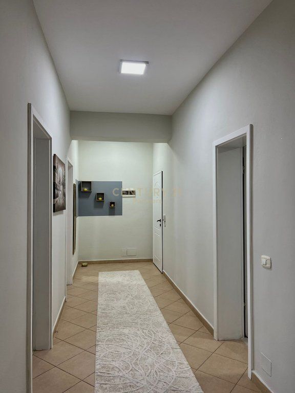 SHITET APARTAMENT 2+1 PËRBALLË DELIORGJIT