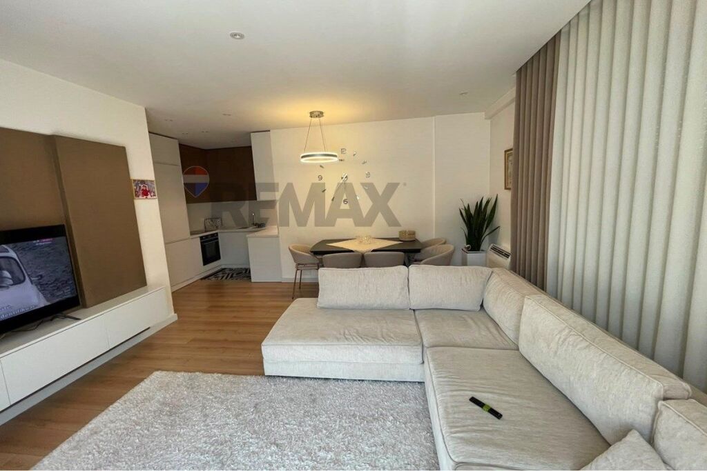 VENDESI APPARTAMENTO 2+1 + VERANDA ASTIR