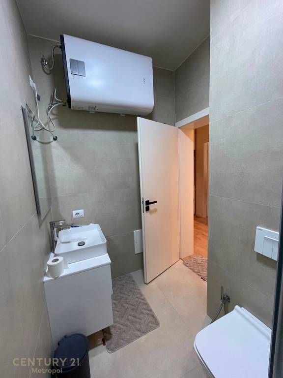 Apartament 2+1+2 per qira te Zogu I Zi