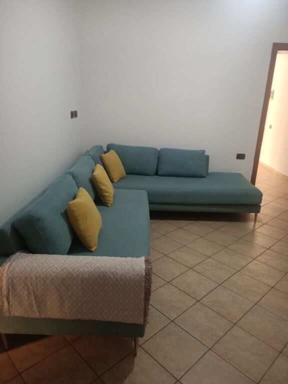Jepet Me Qera Apartament 2+1