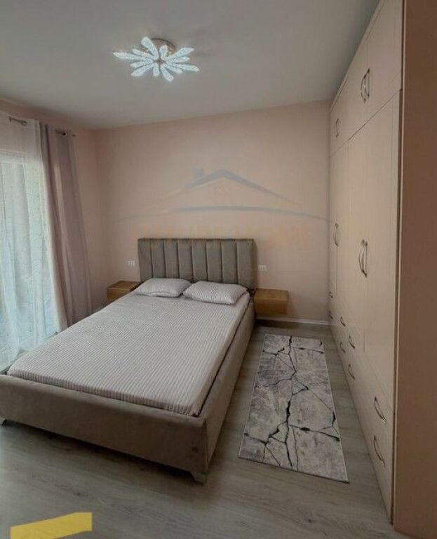 In vendita, Appartamento 1+1, Complesso Aura, Tirana 135,000 €
