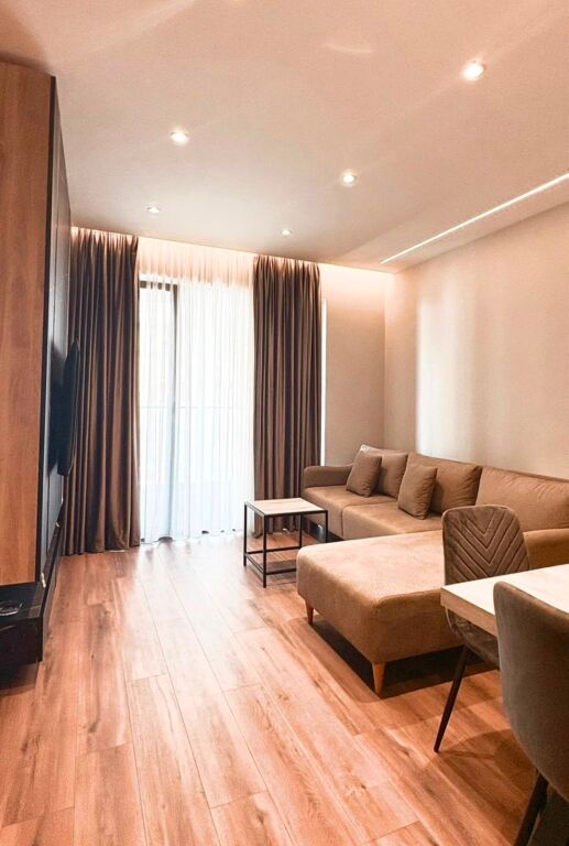 Apartment 1+1+Parking for rent at the Commune of Paris.