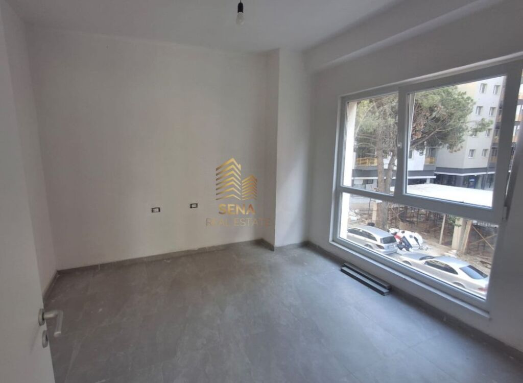Rent, Business Premises 2+1+Blk, Aura Complex, 750 Euro/month