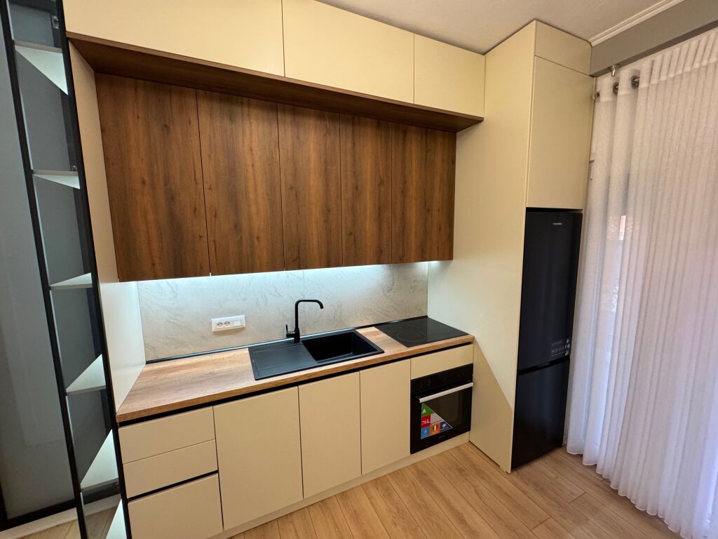 📣 JEPET ME QERA APARTAMENT 1+1 📍 Porta e Re, Sauk  ✨ Mobilim i ri 🏢 Kati 2 💰 60.000 Lekë/Muaj