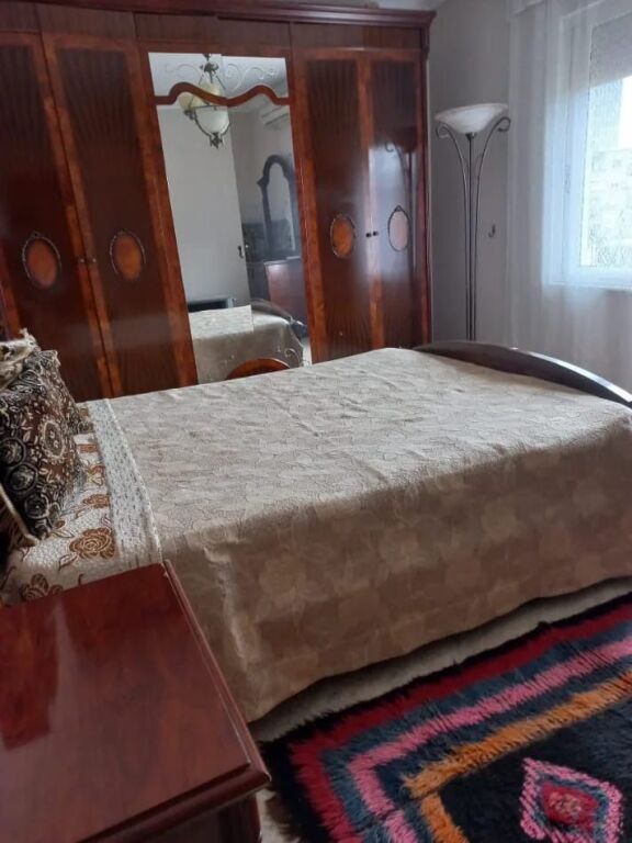 Jepet Me Qera Apartament 2+1+1 Ballkon