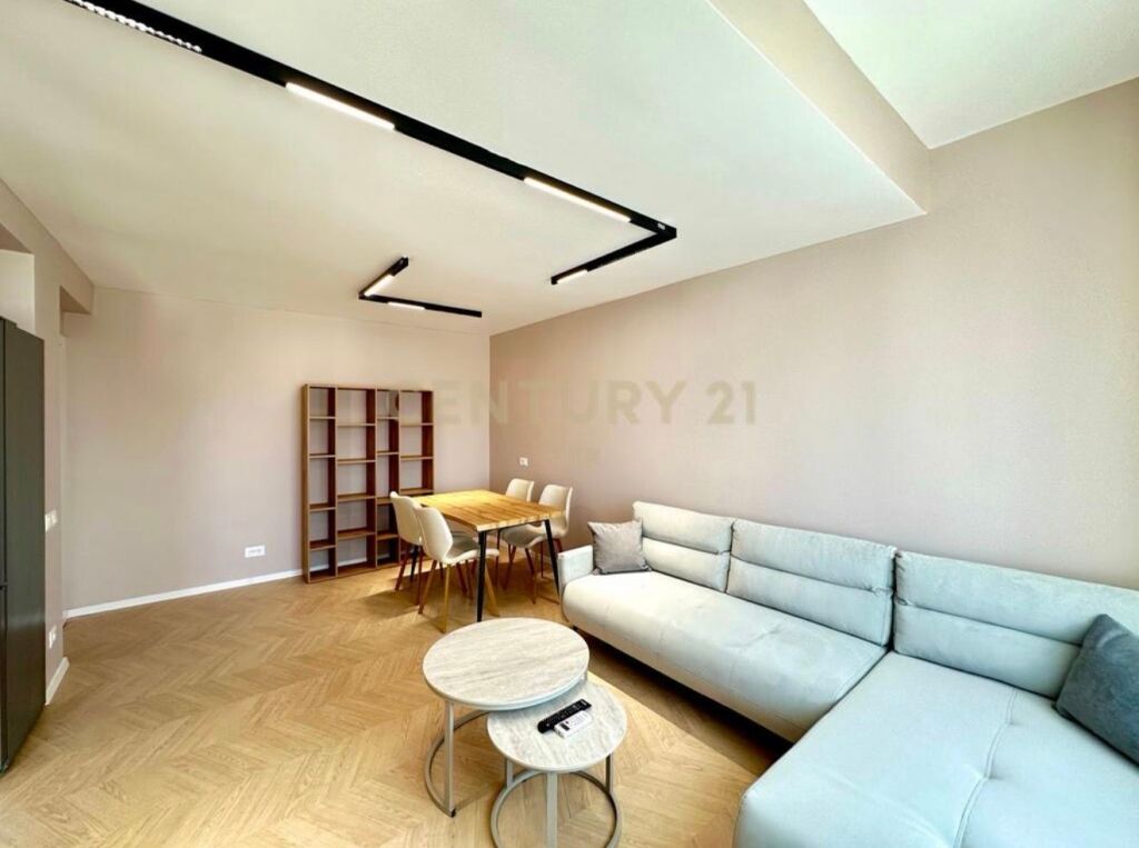 SHESIM, APARTAMENT 1+1 TOTALISHT I RI, mbrapa AMBASADËS AMERIKANE❗️
