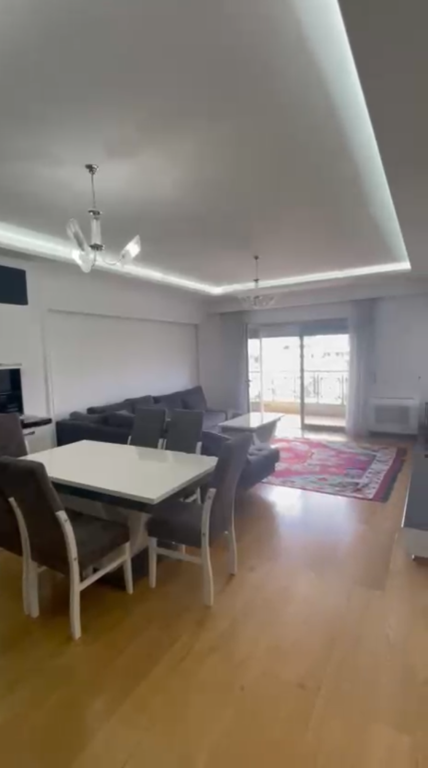 Apartament 2+1+2 per qera me pamje Kopshti zologjim dhe liqeni !