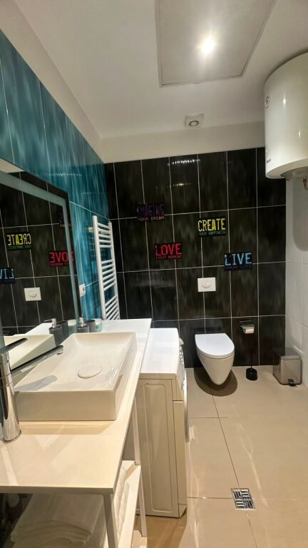 🏡 APARTMENT 1+1 FOR RENT NEAR THE “AIR ALBANIA” STADIUM – AMBASSADOR 3