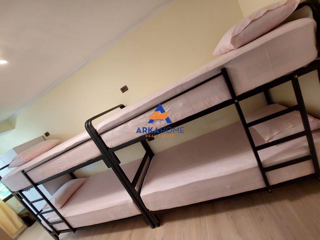 VENDESI APPARTAMENTO 2+1 "MYSLYM SHYRI" 2900000 LEKË( TRATTABILE)
