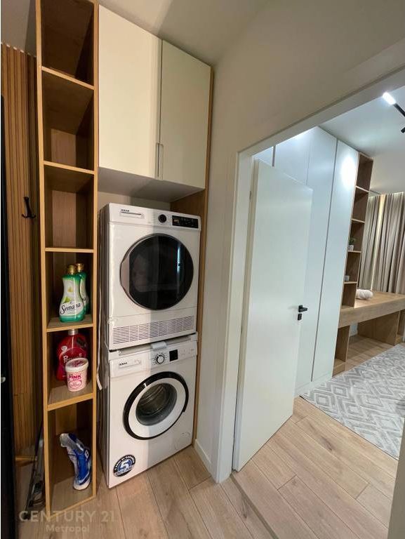JEPET ME QIRA APARTAMENT 2+1+2, ZOGU I ZI!