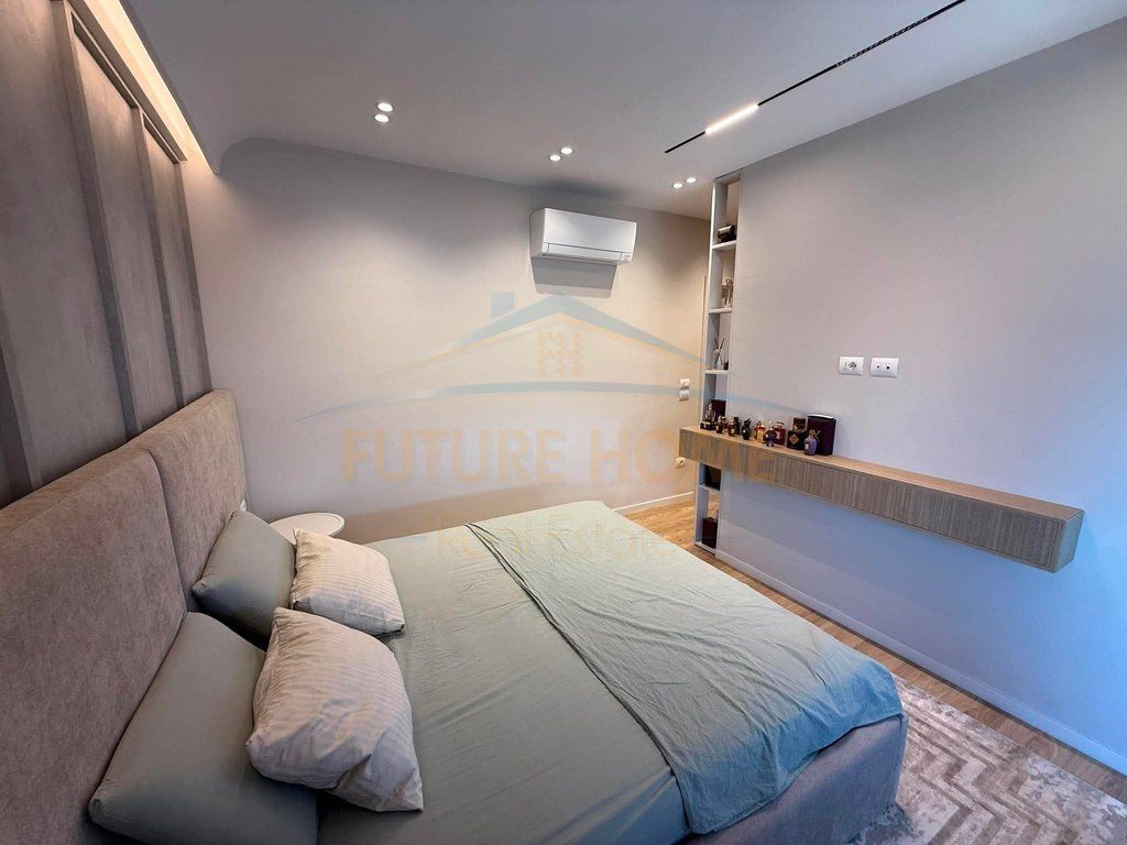 Shitet, Apartament 2+1+ Post Parkimi, Residenca "Oasis", Unaza e Re Astir