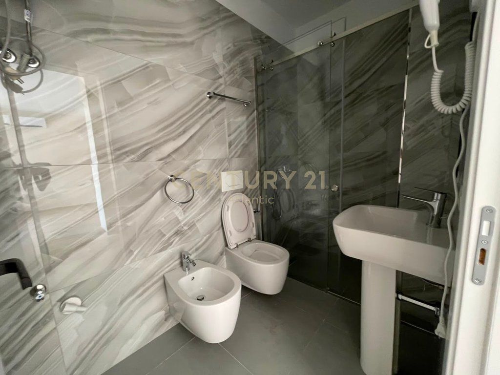 Shitet 3 apartament 1+1 në Mali i Robit, në një ndërtim të ri!