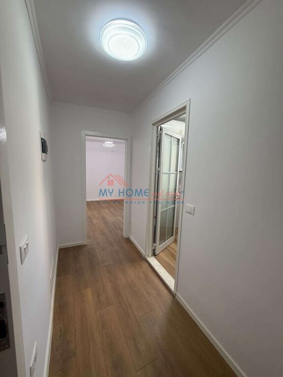Apartament 1+1 ne shitje Xhamllik Tirane