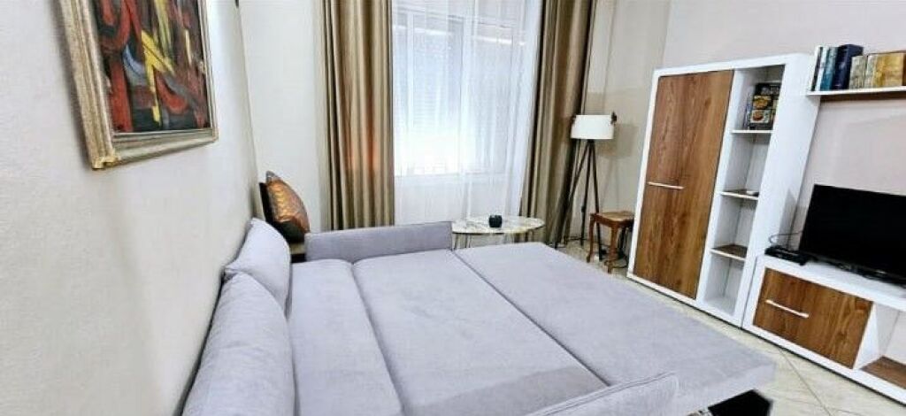 Apartment 1+1 for rent – Kavajës Street, Only 5 minutes from the center !
