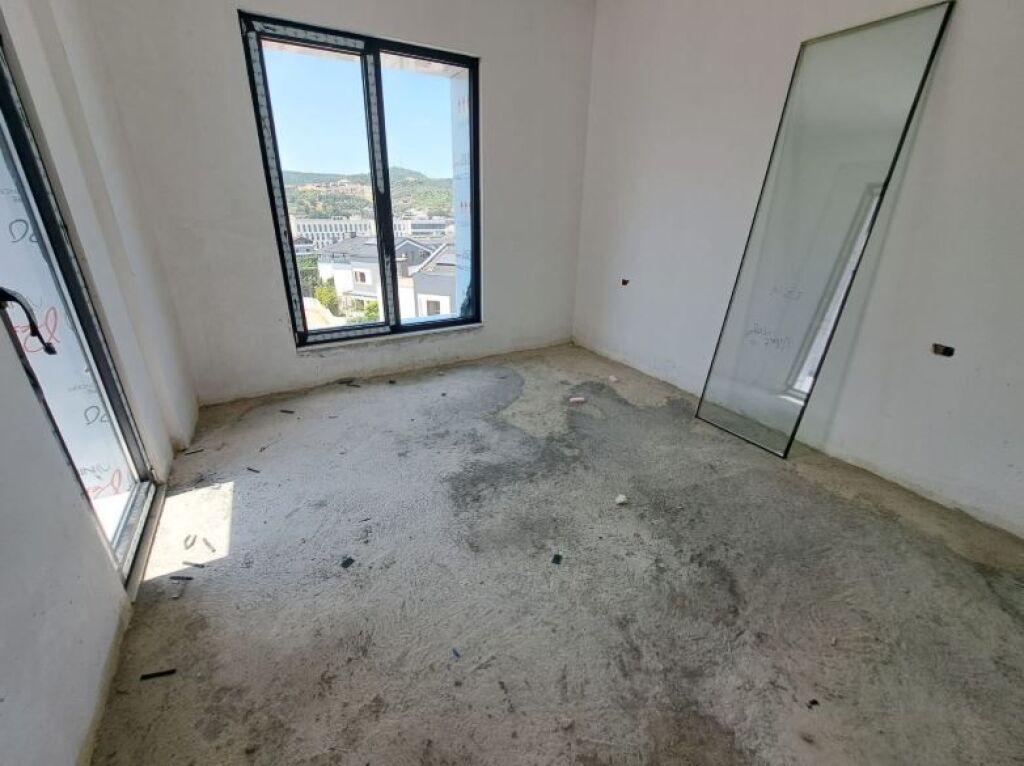 Triplex ne Shitje, Piccadilly Residence, pranë TEG  ID 5326