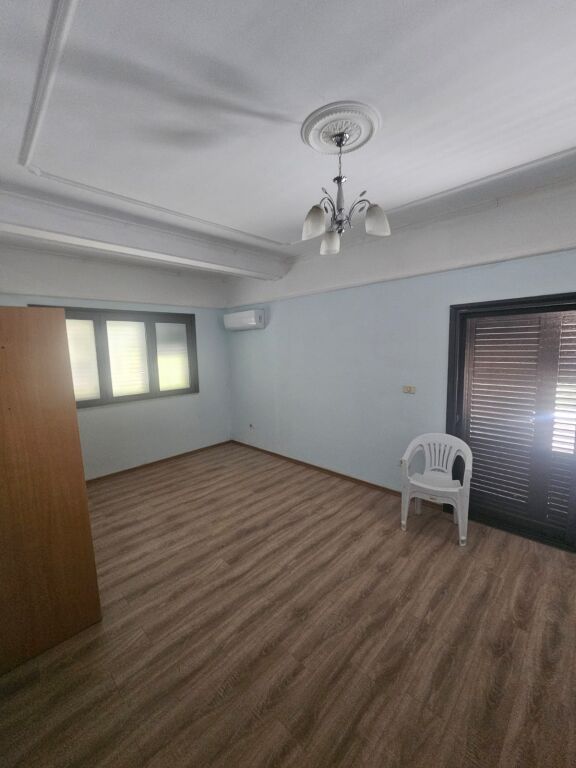 FOR RENT SPACE 200 m² – SUITABLE FOR OFFICE OR RESIDENCE