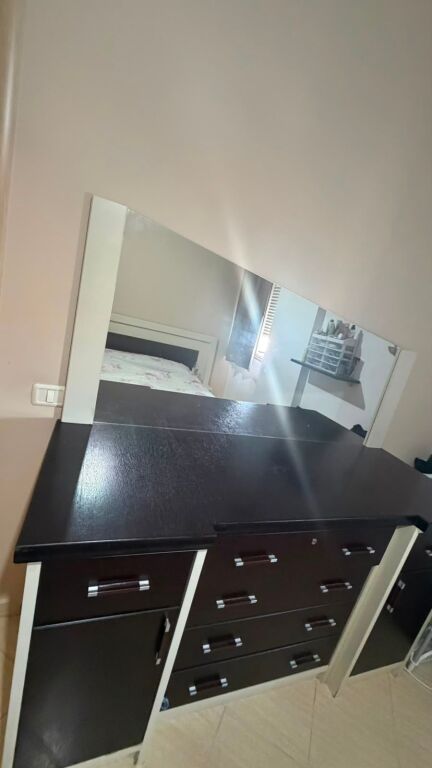 Kodra e Diellit prane Furre Buke Dumrea jepet me qera apartament 1+1,i mobiluar  55,000Leke