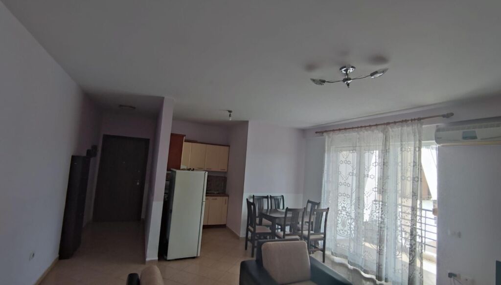 Apartament 1+1 me qera ne Brryl tek Materniteti i Ri