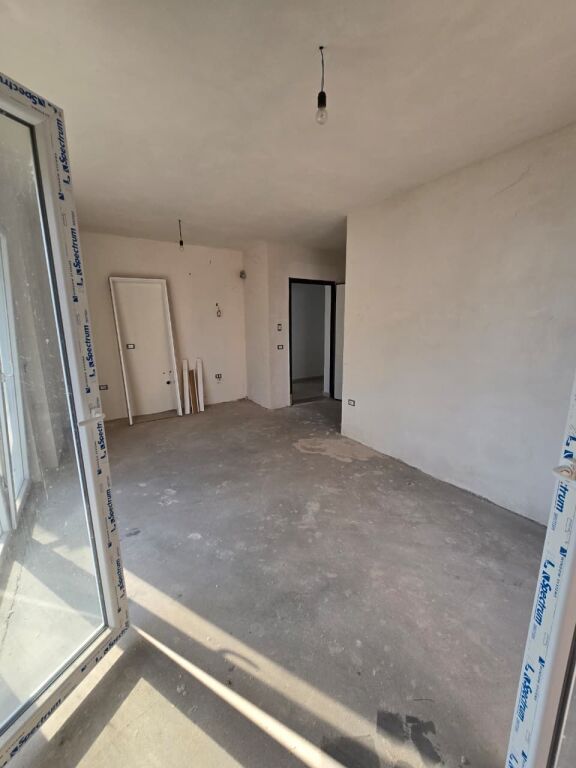 📌 SHITET APARTAMENT 1+1 – RANA E HEDHUN
