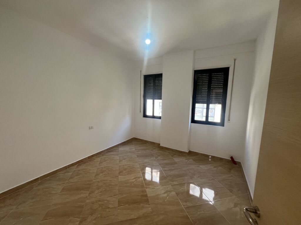 2+1 For Rent, Astir, Near the Ring, Empty