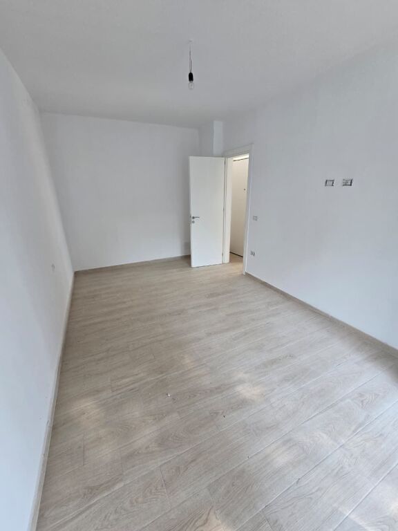 📌 APARTMENT 1+1 FOR SALE – RANA E HEDHUN
