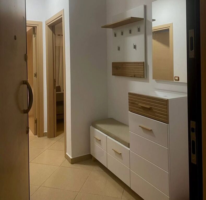 Affitto | Apartament 1 + 1 | Yzberisht | 400 €/mese