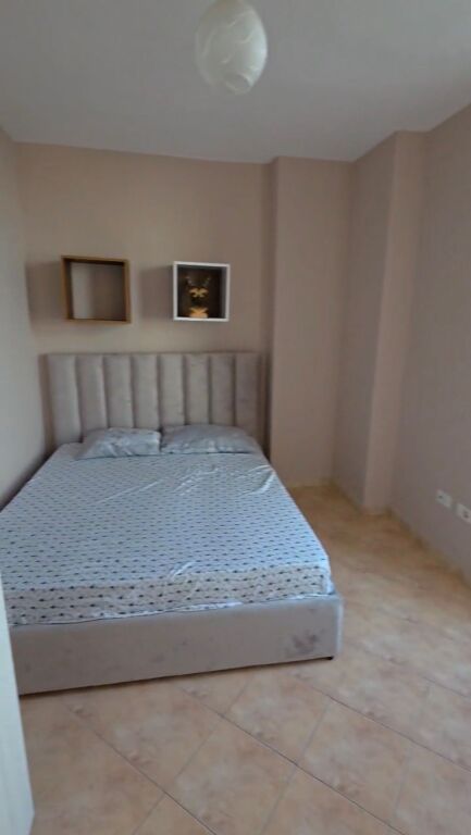 Shitet Apartament 1+1 te Shkembi Kavajes
