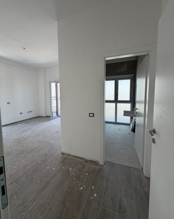 🏡 APARTMENT 3+1 + 2 TOILETS FOR SALE – TIRANA PORTA E RE, SAUK