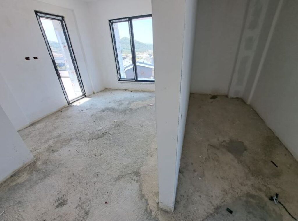 Triplex ne Shitje, Piccadilly Residence, pranë TEG  ID 5326