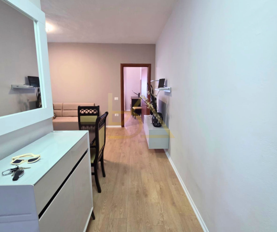Apartament 1+1 me Qira – Lagjja 13, Plazh, Durrës